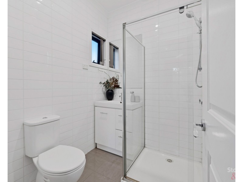 2/10 Churchill Street, Glenroy VIC 3046