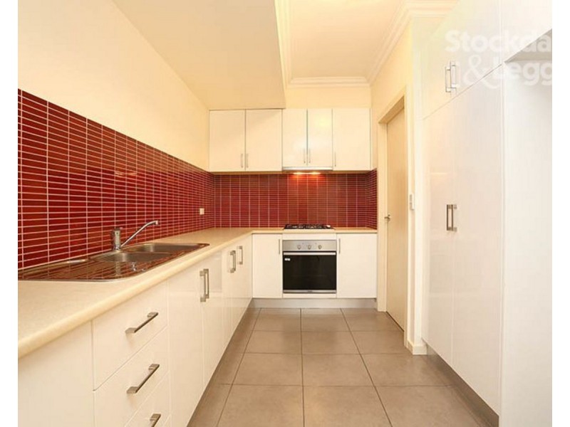 2A Strachan Street, Oak Park VIC 3046
