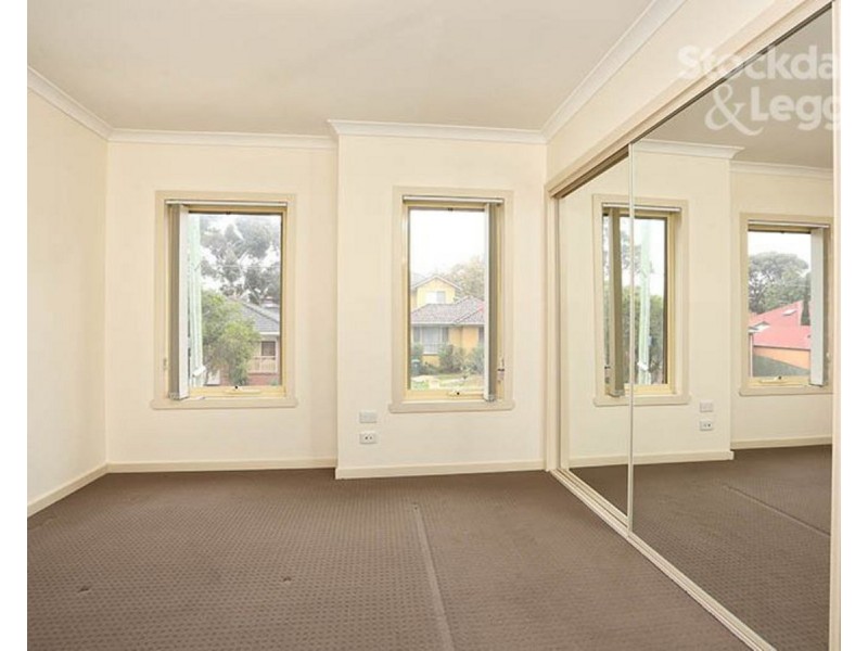 2A Strachan Street, Oak Park VIC 3046