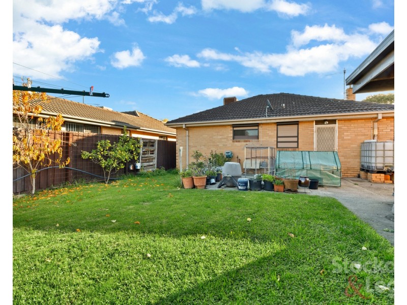 18 Gish Court, Hadfield VIC 3046