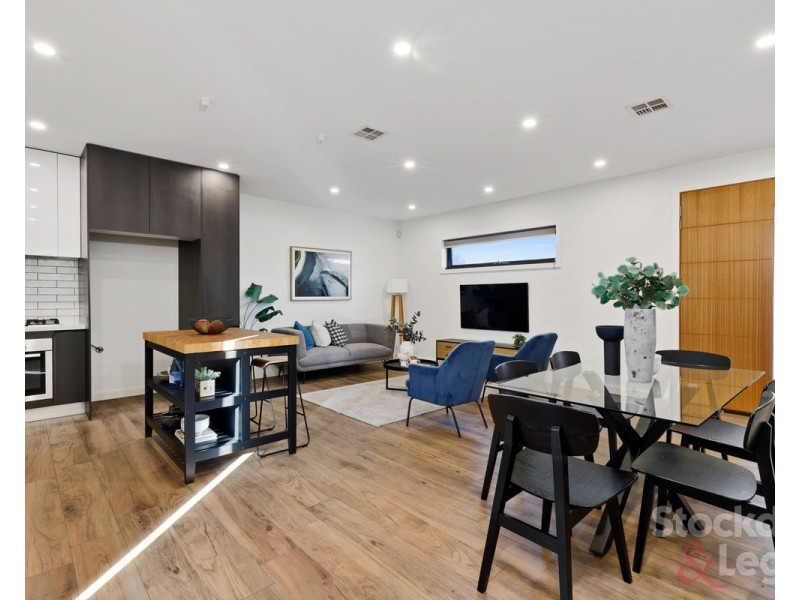 2/8 Leonard Avenue, Glenroy VIC 3046