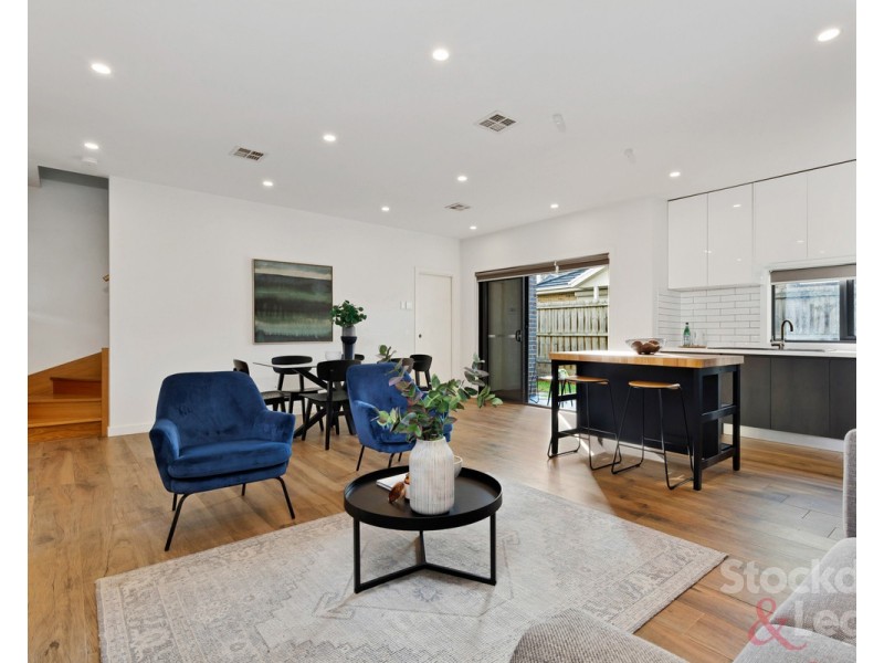 2/8 Leonard Avenue, Glenroy VIC 3046