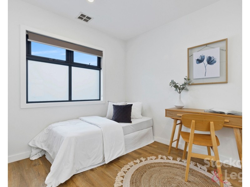2/8 Leonard Avenue, Glenroy VIC 3046