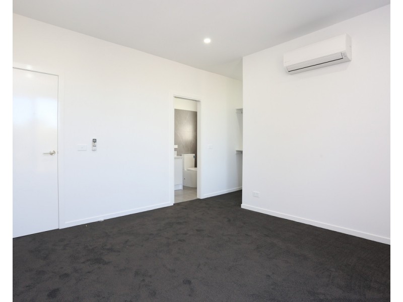 1/16 York Street, Glenroy VIC 3046