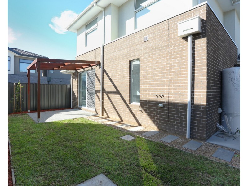 1/16 York Street, Glenroy VIC 3046