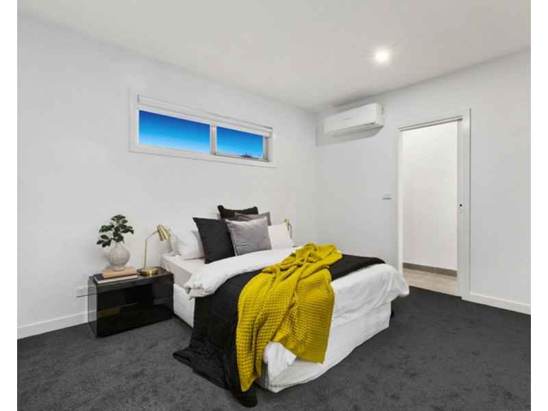 2/1 Cosmos Street, Glenroy VIC 3046