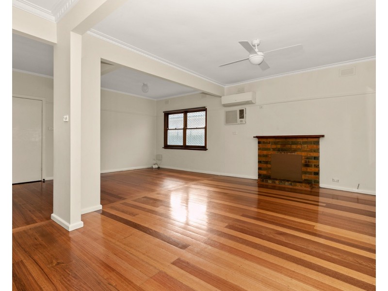 65 Farview Street, Glenroy VIC 3046