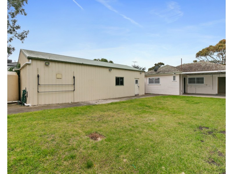 65 Farview Street, Glenroy VIC 3046