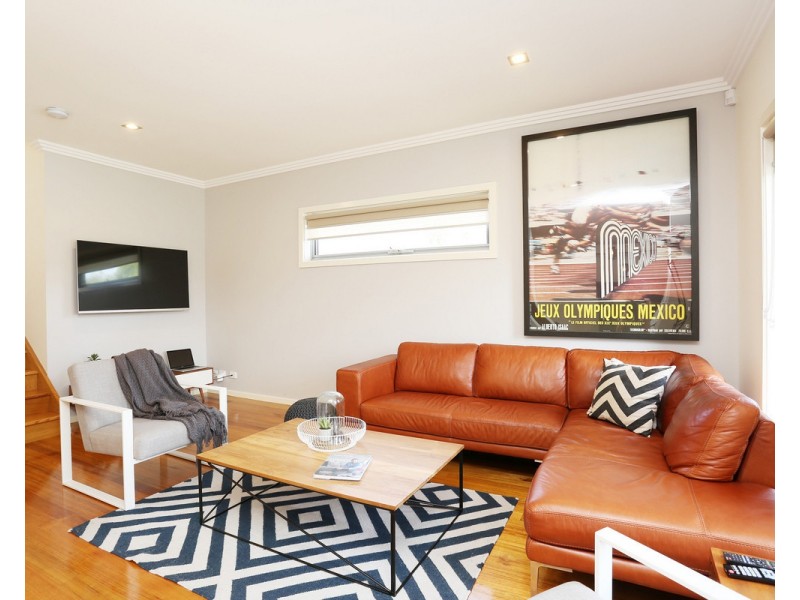 1/56 Winifred Street, Oak Park VIC 3046