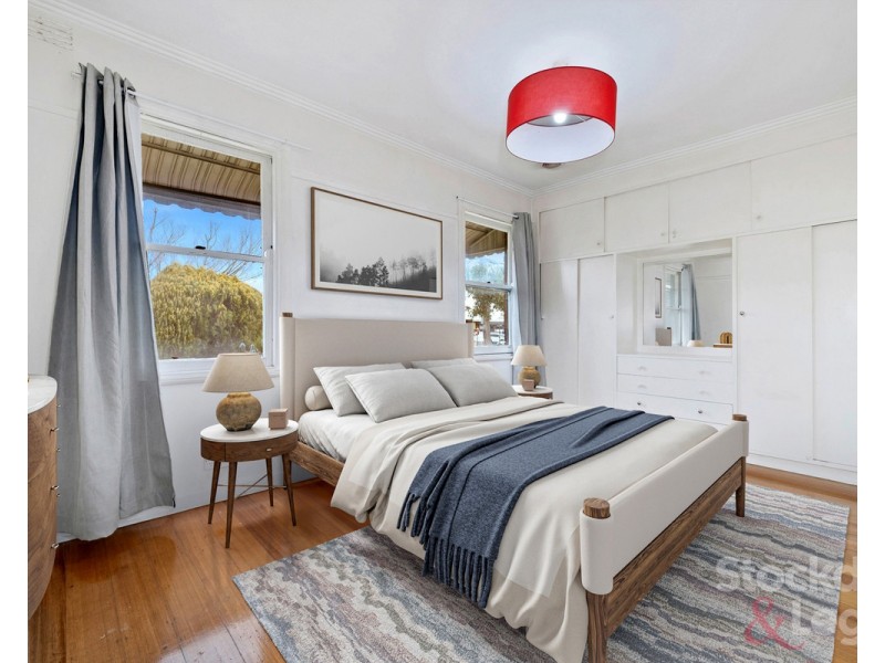 10 Lichfield Avenue, Jacana VIC 3047