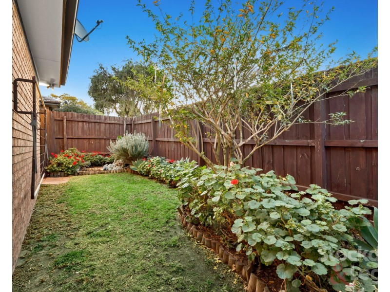 2/19 Chapman Avenue, Glenroy VIC 3046