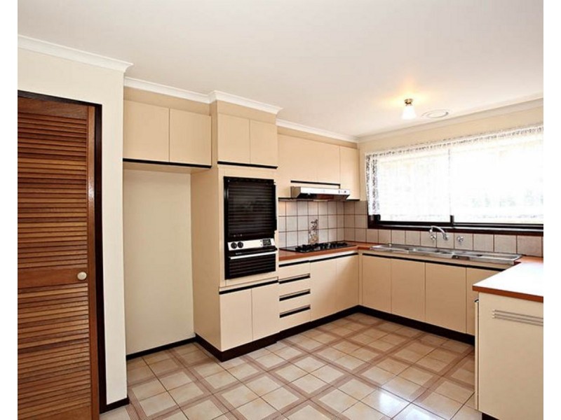 2/81 Station Road, Glenroy VIC 3046