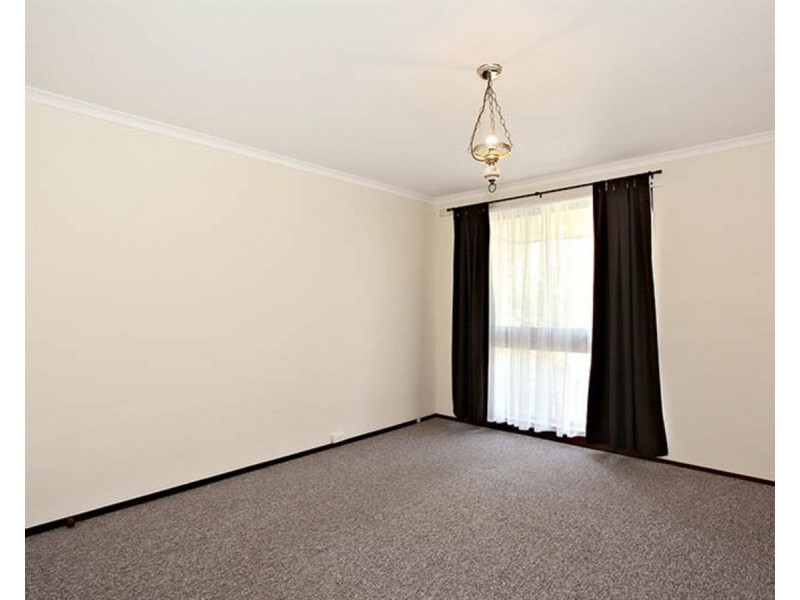 2/81 Station Road, Glenroy VIC 3046