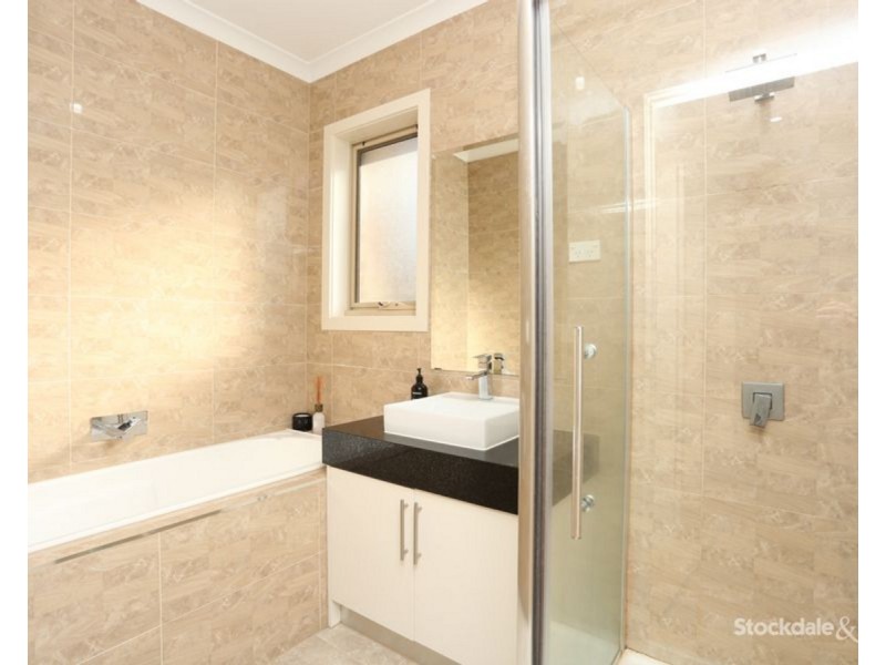 3/50 Leonard Avenue, Glenroy VIC 3046