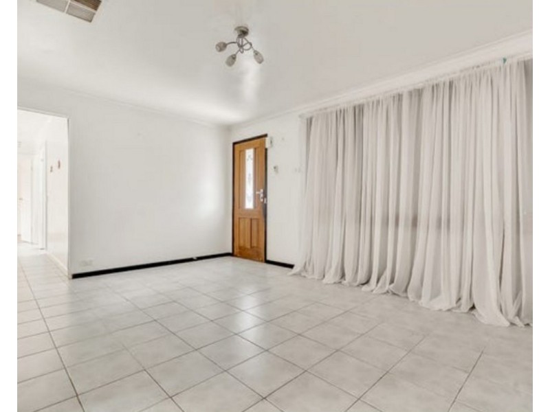 9 Whitehaven Court, Craigieburn VIC 3064