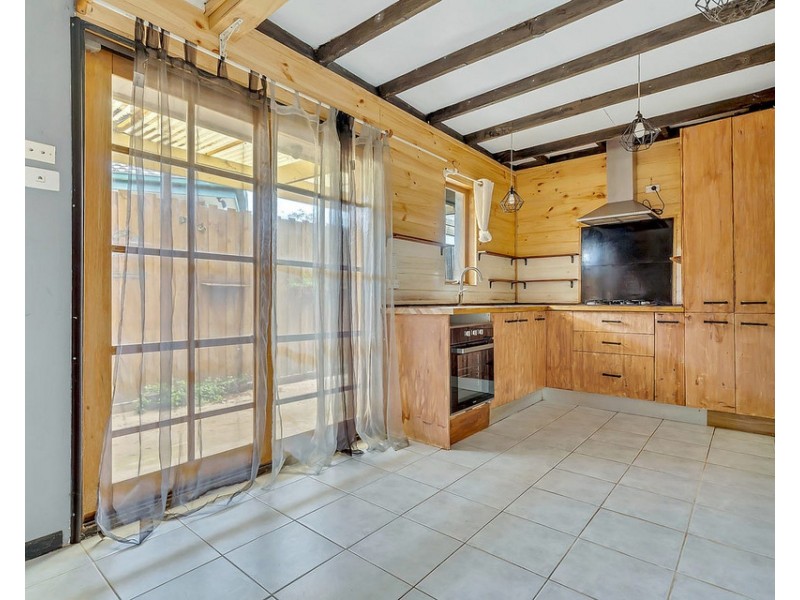 9 Whitehaven Court, Craigieburn VIC 3064