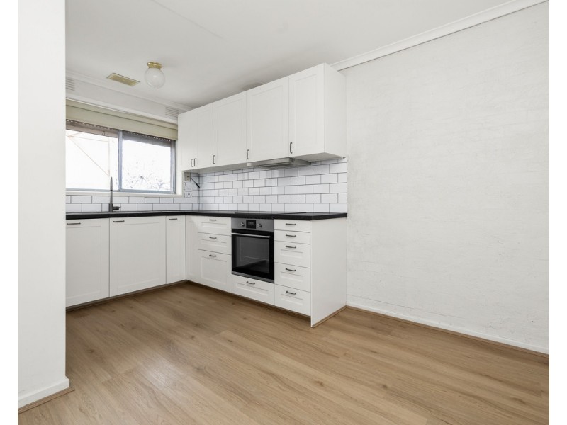 4/26 Gladstone Parade, Glenroy VIC 3046