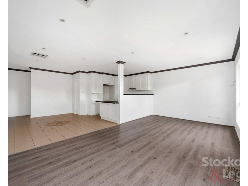 1/35 Rokewood Crescent, Meadow Heights VIC 3048