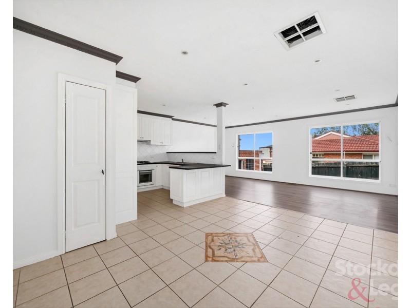 1/35 Rokewood Crescent, Meadow Heights VIC 3048