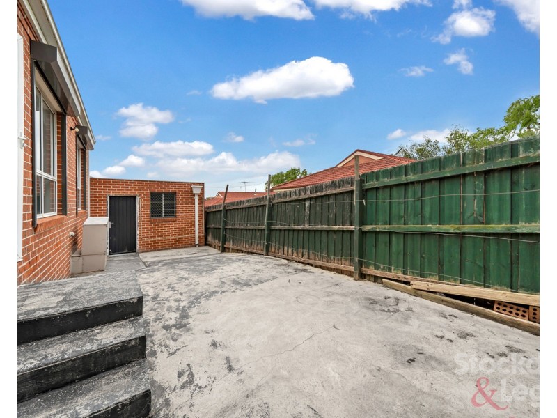 1/35 Rokewood Crescent, Meadow Heights VIC 3048