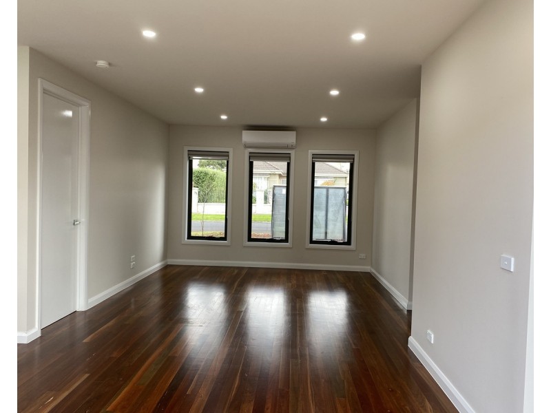 1/24 Maude Avenue, Glenroy VIC 3046