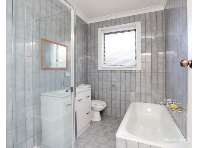 18 Maude Avenue, Glenroy VIC 3046