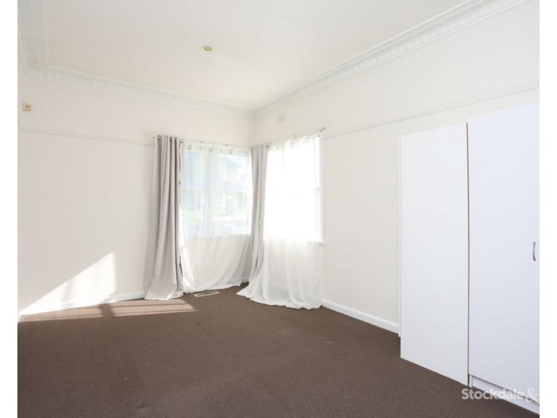 18 Maude Avenue, Glenroy VIC 3046