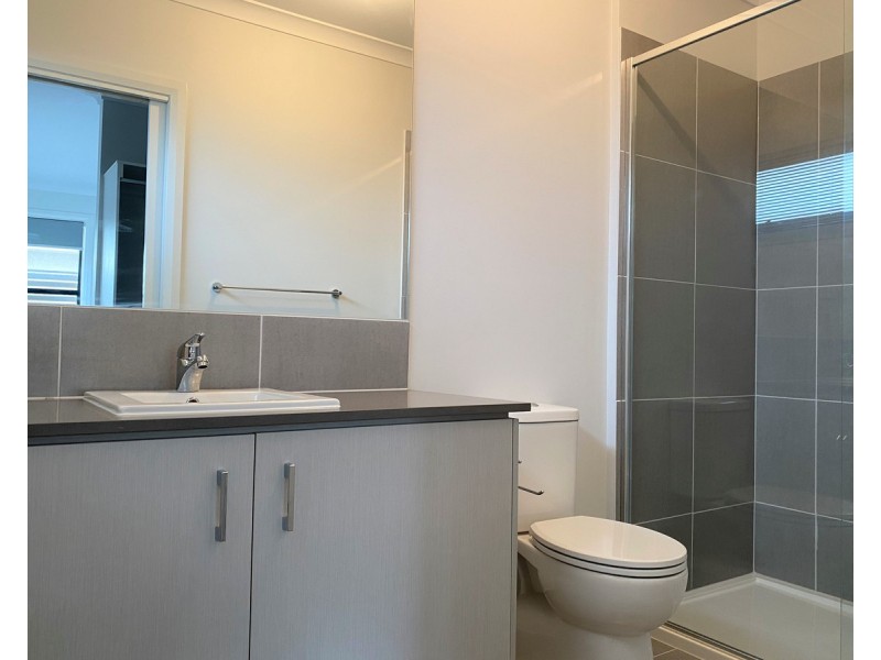 2/38 Hartington Street, Glenroy VIC 3046