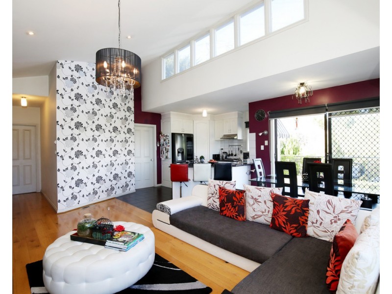 16 Karin Crescent, Glenroy VIC 3046