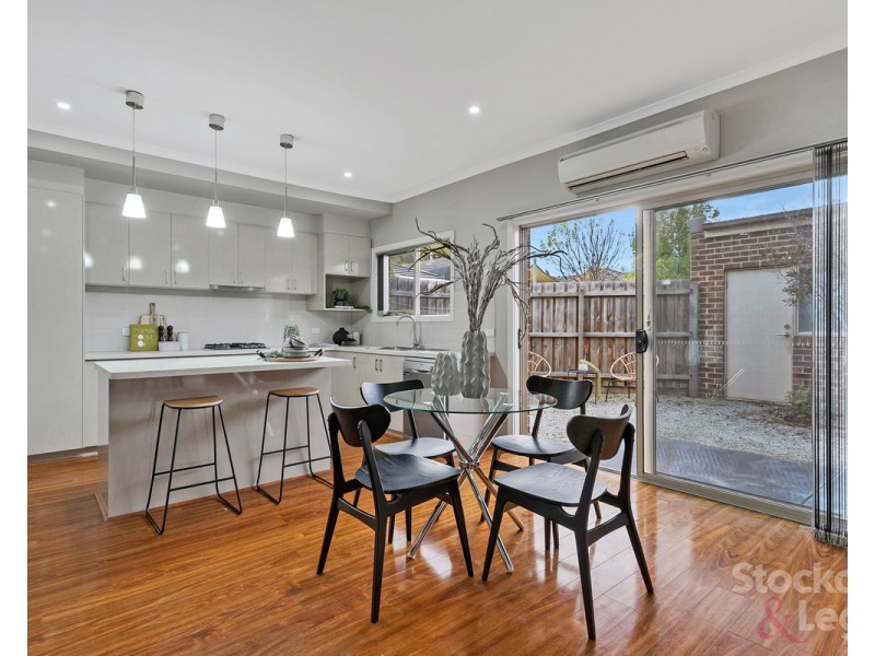 2/44 Gladstone Parade, Glenroy VIC 3046