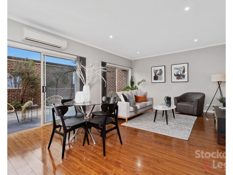 2/44 Gladstone Parade, Glenroy VIC 3046