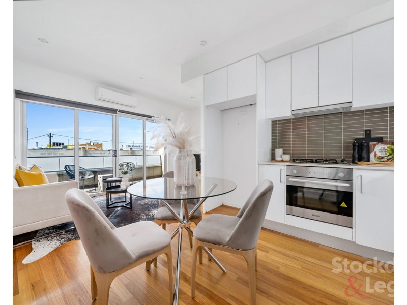 8/1 Gladstone Parade, Glenroy VIC 3046