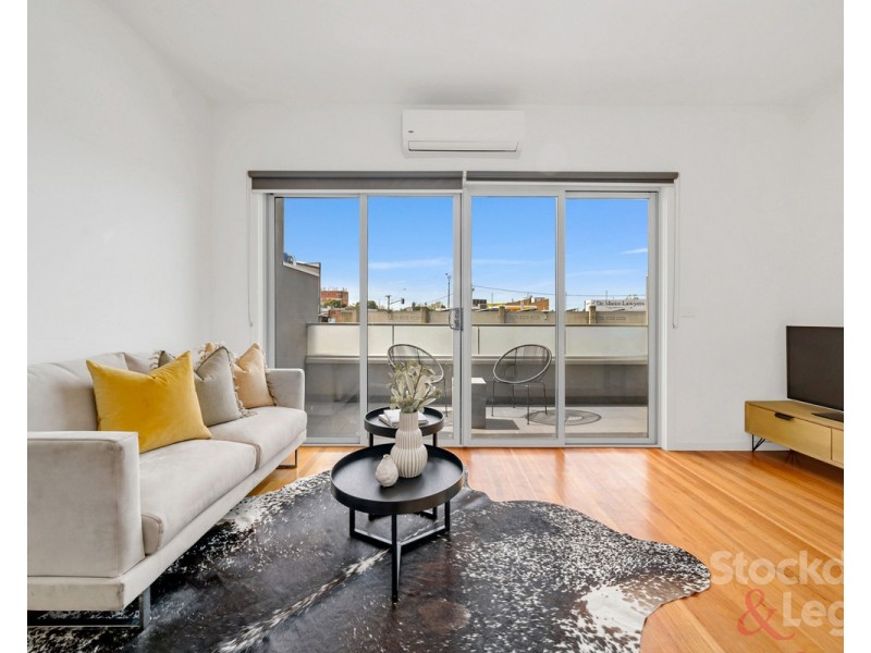 8/1 Gladstone Parade, Glenroy VIC 3046
