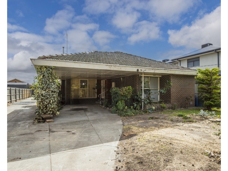 45 Leonard Avenue, Glenroy VIC 3046