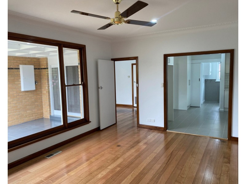 49 Hubert Avenue, Glenroy VIC 3046