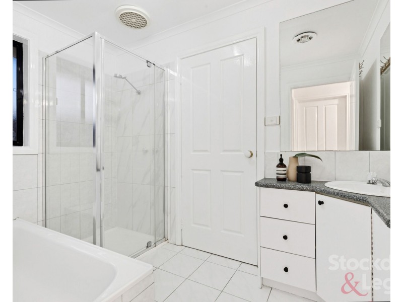 2/352 Waterloo Road, Glenroy VIC 3046