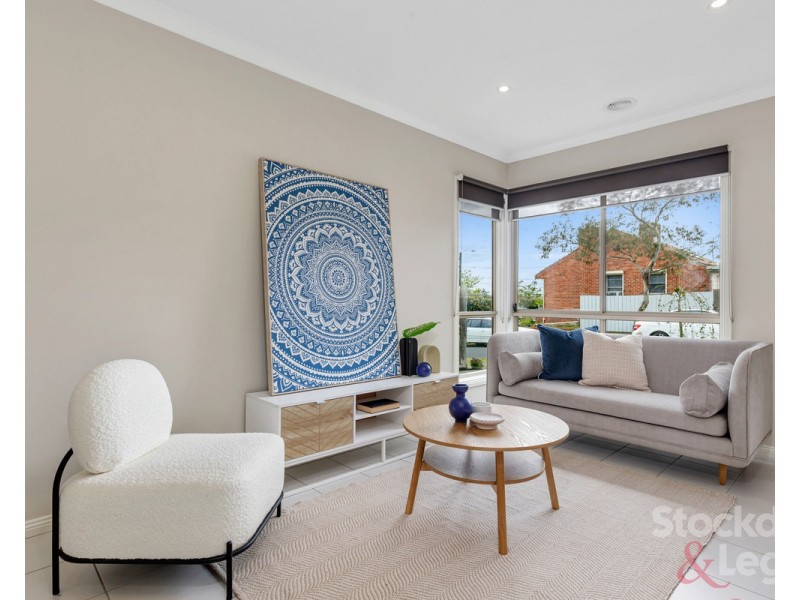 2/66 Sunset Boulevard, Jacana VIC 3047