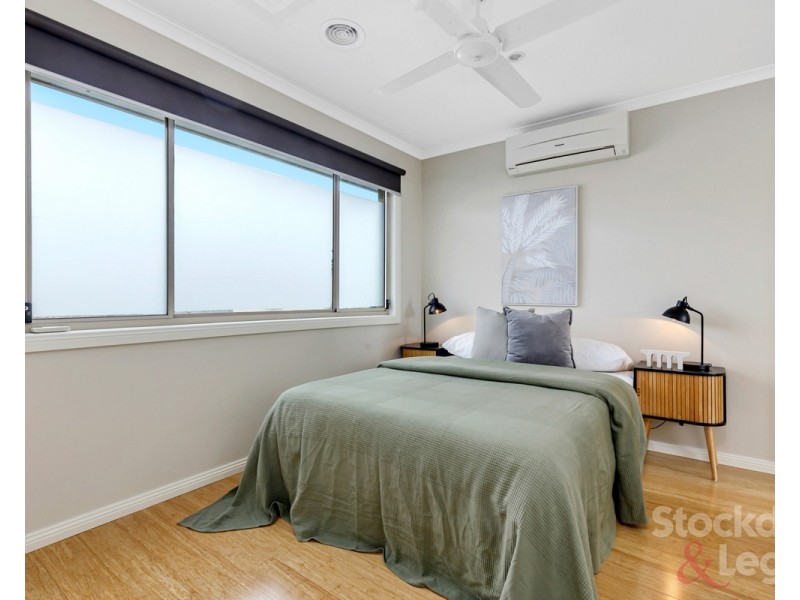 2/66 Sunset Boulevard, Jacana VIC 3047