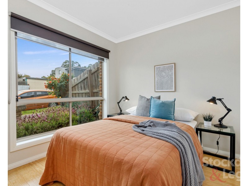2/66 Sunset Boulevard, Jacana VIC 3047