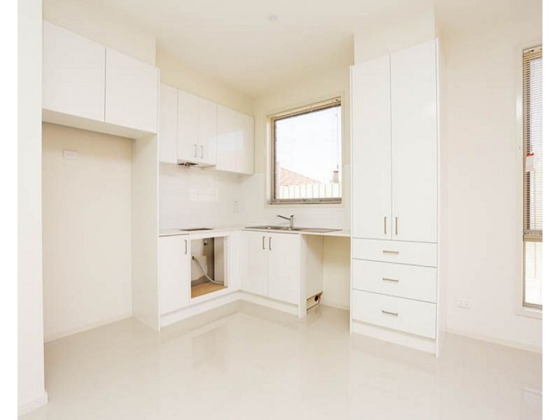 4/19 Geum Street, Hadfield VIC 3046