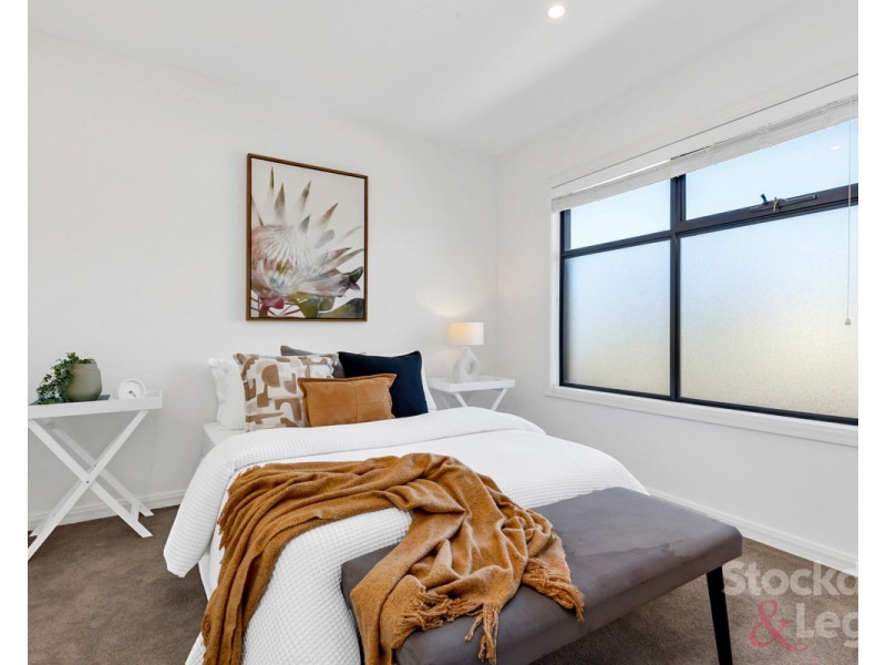 2/9 Hubert Avenue, Glenroy VIC 3046