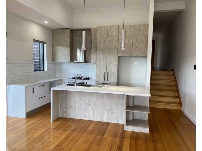 9A Freeland Grove, Jacana VIC 3047