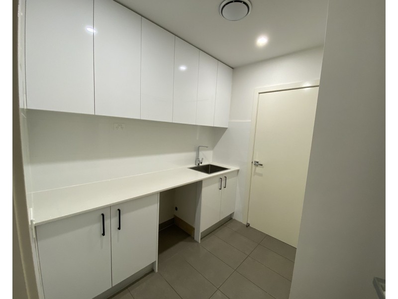 9A Freeland Grove, Jacana VIC 3047