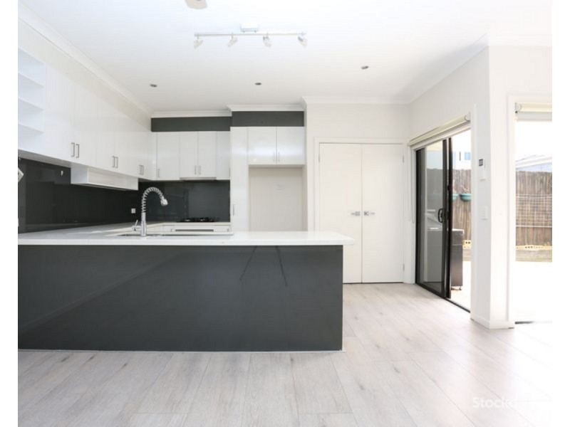 1/260 Hilton Street, Glenroy VIC 3046