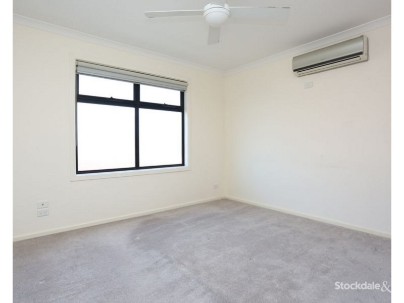 1/260 Hilton Street, Glenroy VIC 3046