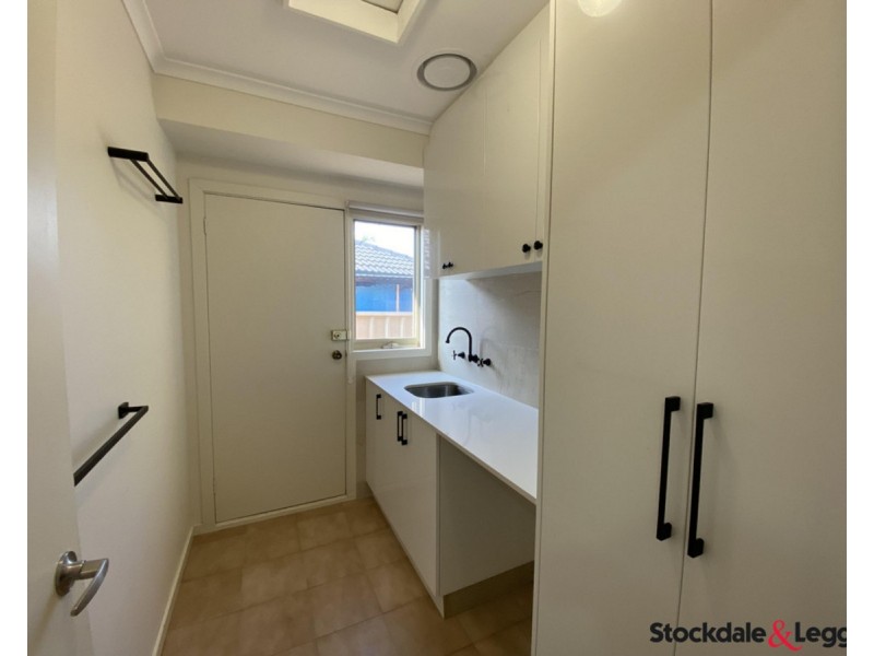 17 Lancaster Court, Greenvale VIC 3059
