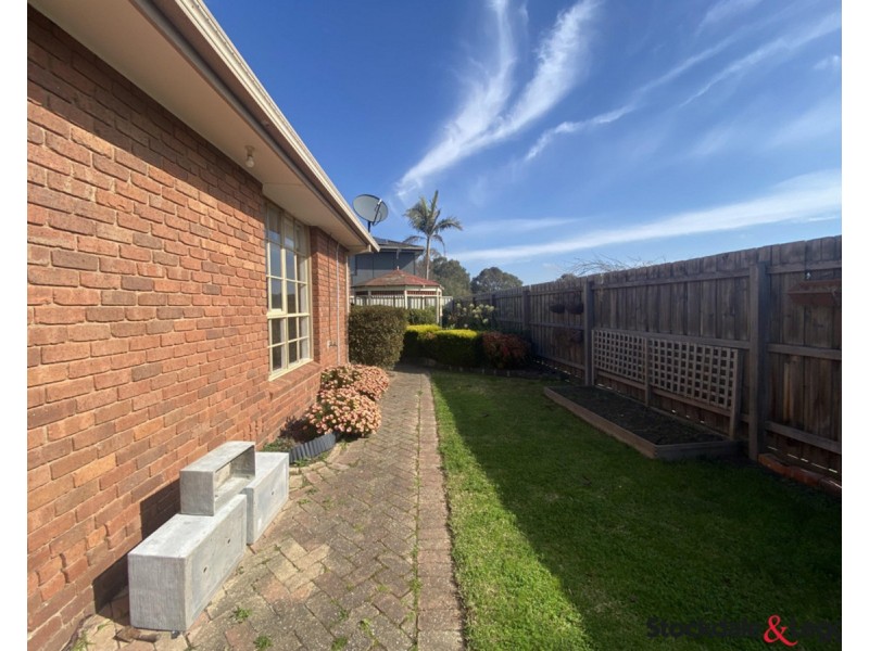 17 Lancaster Court, Greenvale VIC 3059