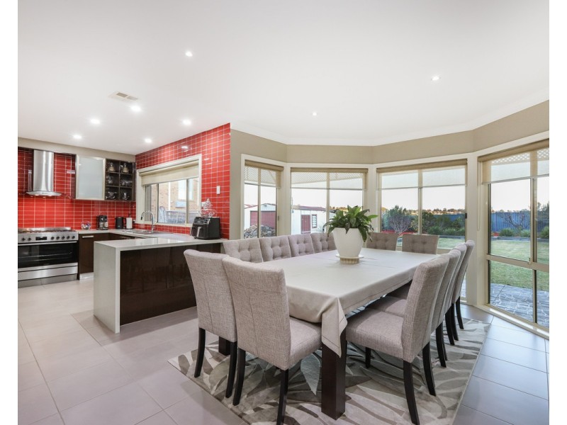 31 Dorset Drive, Greenvale VIC 3059