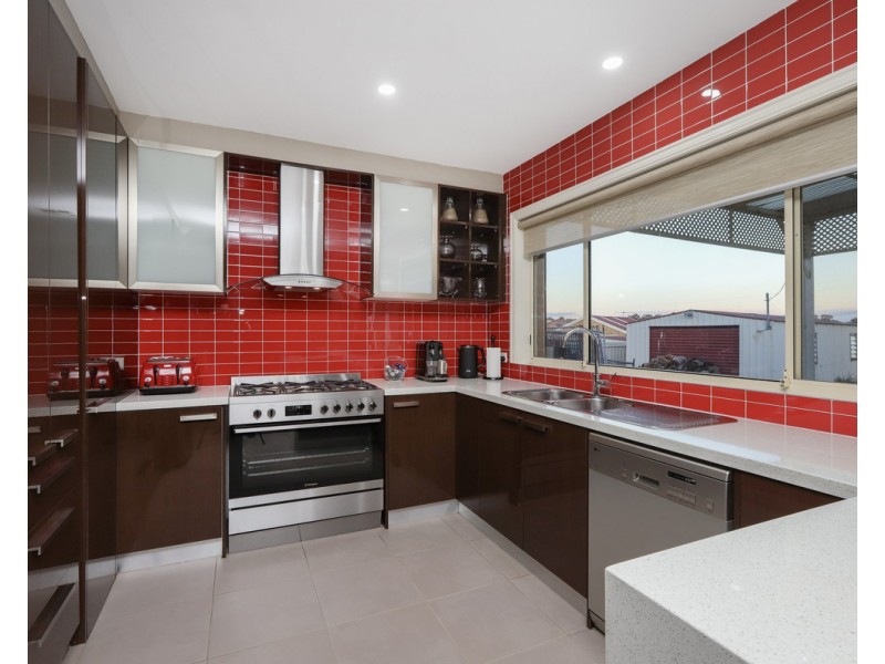 31 Dorset Drive, Greenvale VIC 3059