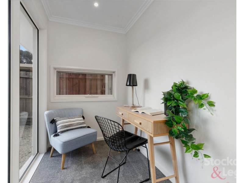 2/33 Evell Street, Glenroy VIC 3046